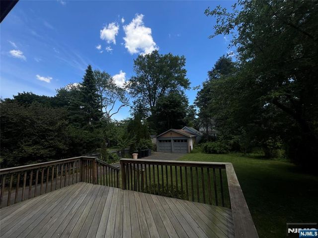 325 Bogert Avenue, Ridgewood, NJ 07450