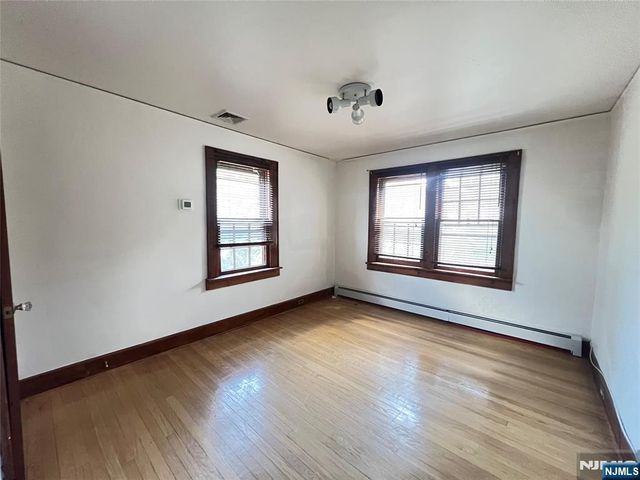 325 Bogert Avenue, Ridgewood, NJ 07450