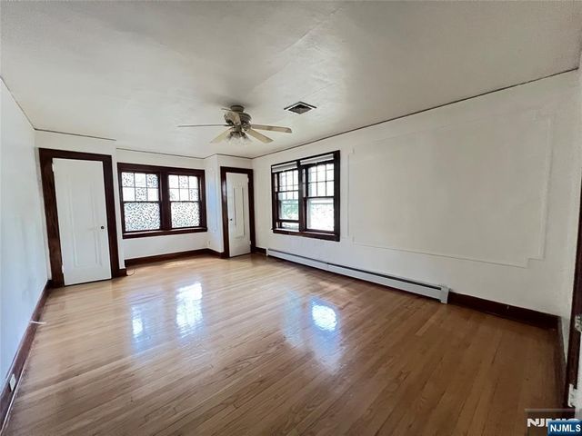 325 Bogert Avenue, Ridgewood, NJ 07450
