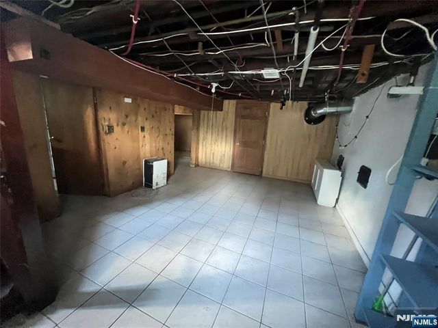 325 Bogert Avenue, Ridgewood, NJ 07450