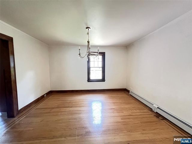 325 Bogert Avenue, Ridgewood, NJ 07450