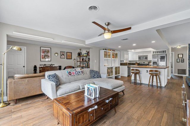 501 SW 8th Terrace, Boca Raton, FL 33486