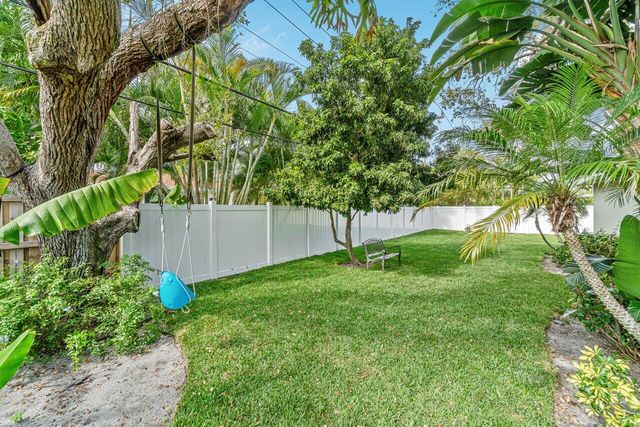 501 SW 8th Terrace, Boca Raton, FL 33486