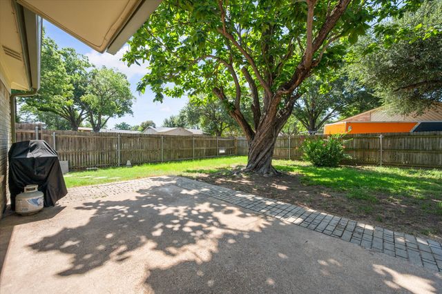 5100 Lasalle Drive, Arlington, TX 76016
