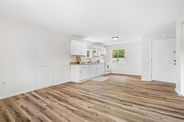 105 N George Street, Decatur, MI 49045