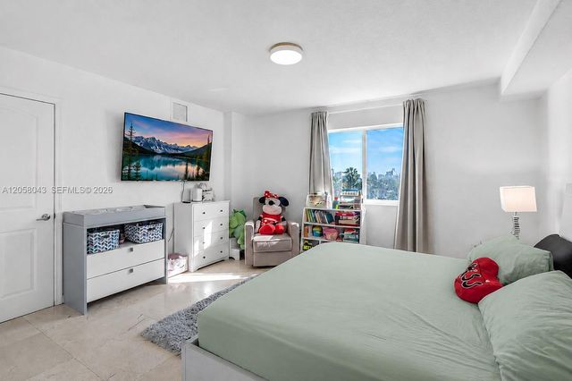 816 NW 11th Street 607, Miami, FL 33136