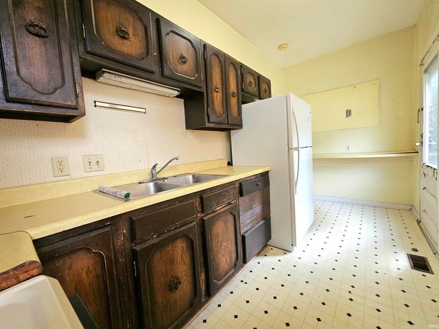 1629 Ewing Avenue, Evansville, IN 47712