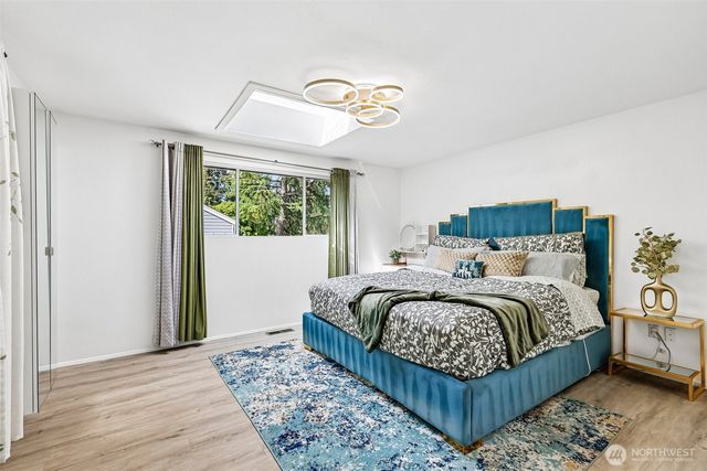 9232 NE 139th Street, Kirkland, WA 98034