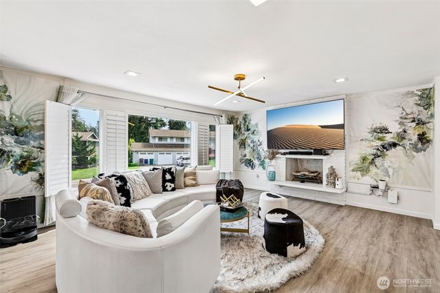 9232 NE 139th Street, Kirkland, WA 98034
