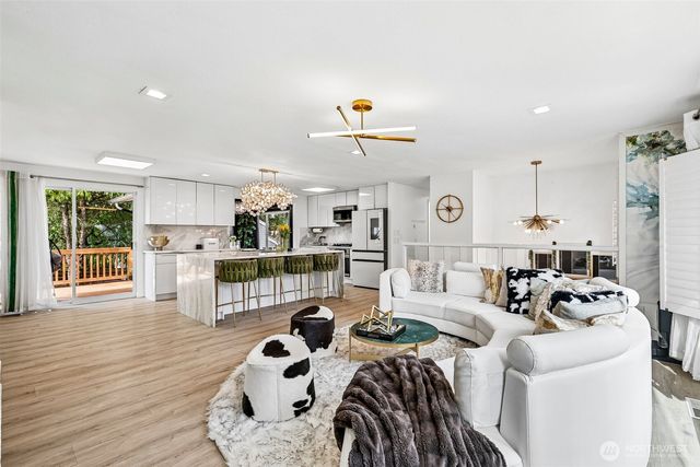 9232 NE 139th Street, Kirkland, WA 98034