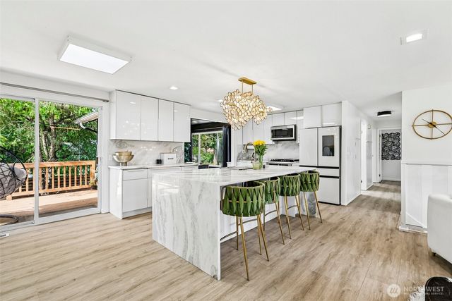 9232 NE 139th Street, Kirkland, WA 98034