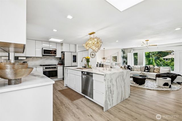 9232 NE 139th Street, Kirkland, WA 98034