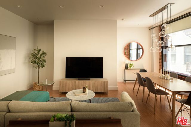 460 S Spring Street 810, Los Angeles, CA 90013