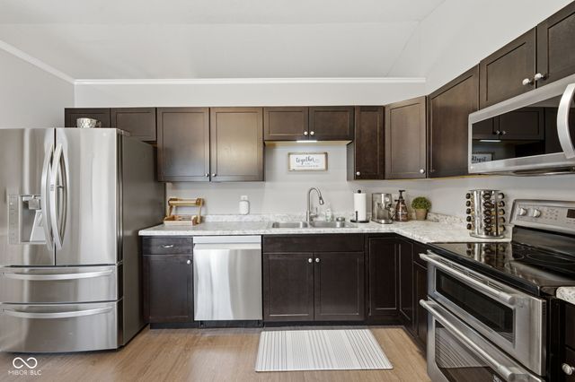 2230 Whitecliff Drive, Indianapolis, IN 46234