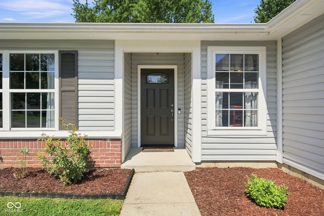 2230 Whitecliff Drive, Indianapolis, IN 46234