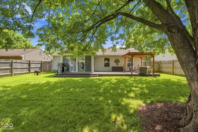2230 Whitecliff Drive, Indianapolis, IN 46234