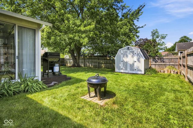 2230 Whitecliff Drive, Indianapolis, IN 46234
