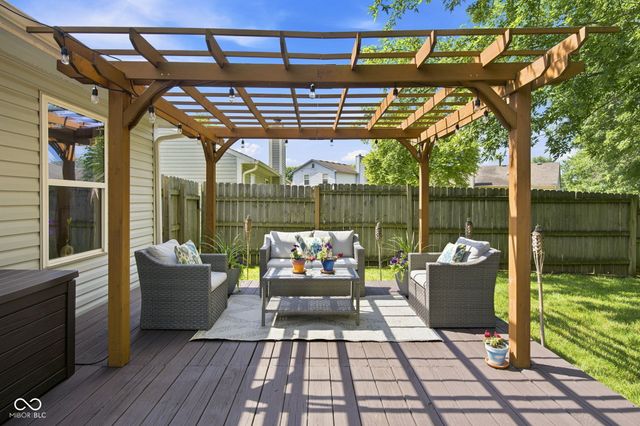 2230 Whitecliff Drive, Indianapolis, IN 46234