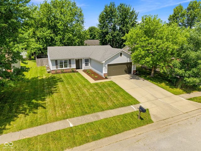2230 Whitecliff Drive, Indianapolis, IN 46234