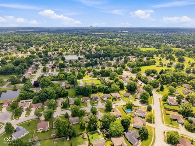 2230 Whitecliff Drive, Indianapolis, IN 46234