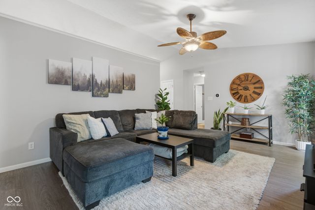 2230 Whitecliff Drive, Indianapolis, IN 46234