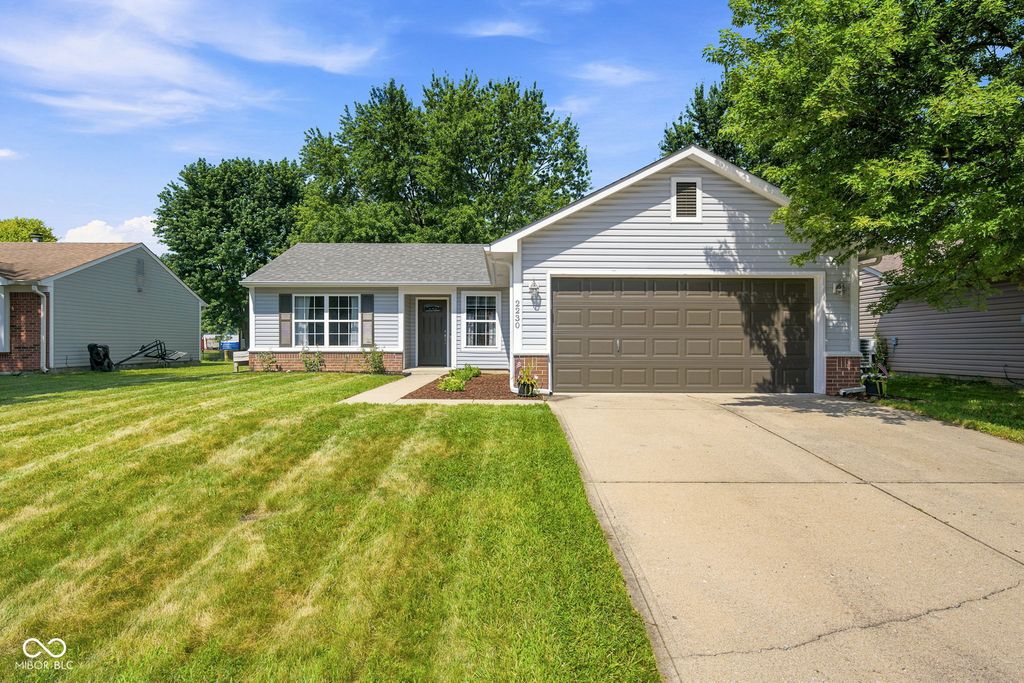 2230 Whitecliff Drive, Indianapolis, IN 46234