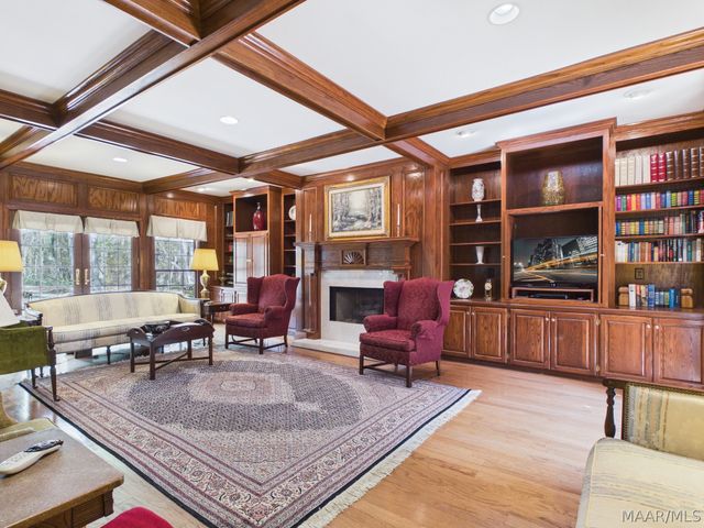801 Wynwood Drive, Prattville, AL 36067