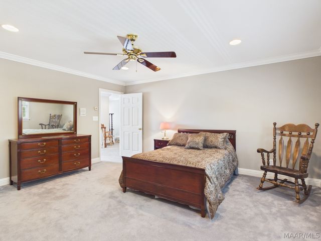 801 Wynwood Drive, Prattville, AL 36067