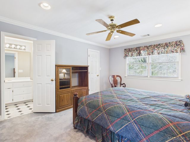 801 Wynwood Drive, Prattville, AL 36067