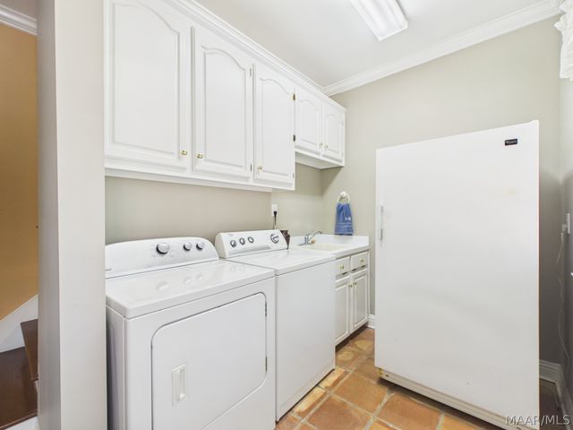 801 Wynwood Drive, Prattville, AL 36067