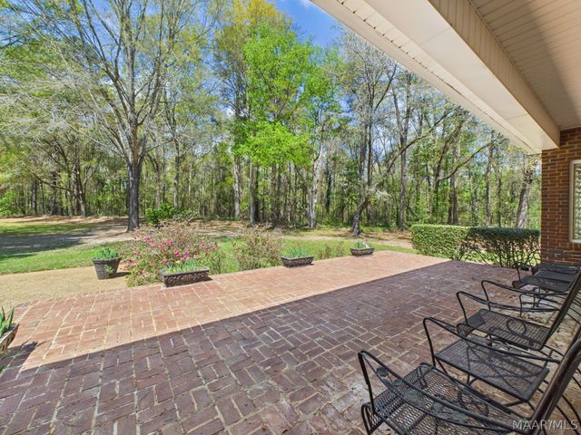 801 Wynwood Drive, Prattville, AL 36067