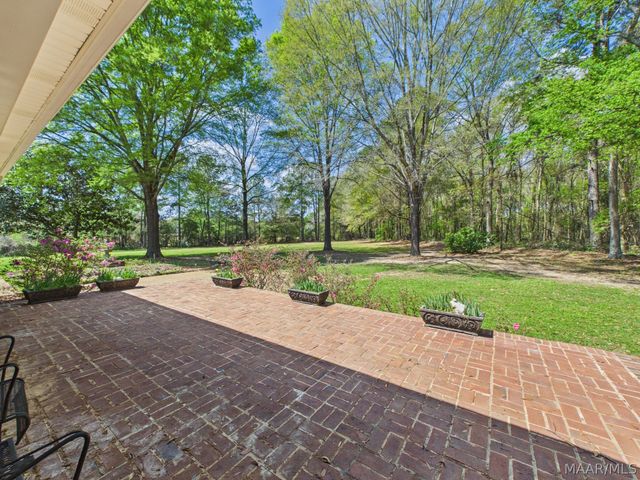 801 Wynwood Drive, Prattville, AL 36067