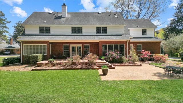 801 Wynwood Drive, Prattville, AL 36067