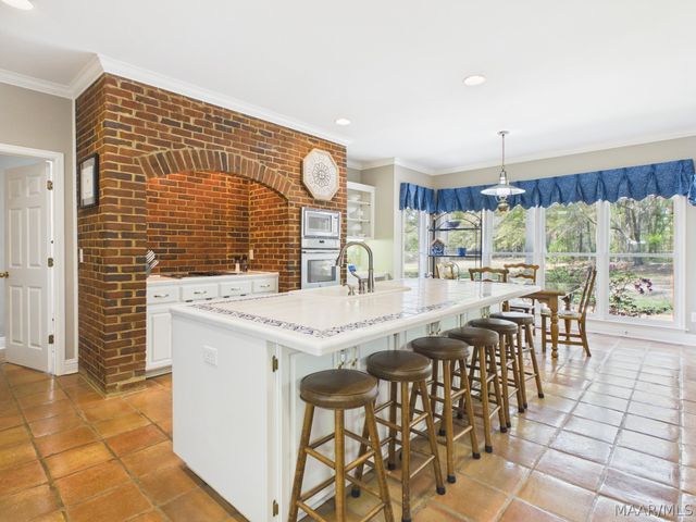 801 Wynwood Drive, Prattville, AL 36067