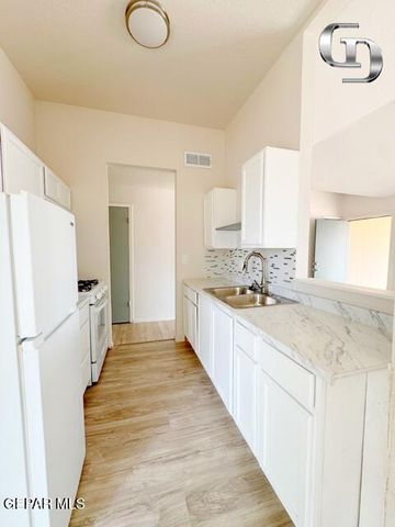 9803 GIFFORD Drive, El Paso, TX 79927
