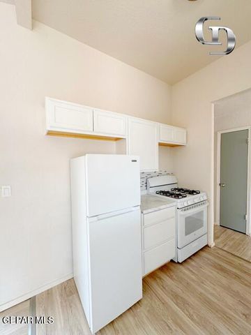 9803 GIFFORD Drive, El Paso, TX 79927