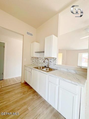 9803 GIFFORD Drive, El Paso, TX 79927