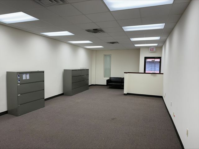 4409 W Lawrence Avenue, Chicago, IL 60630