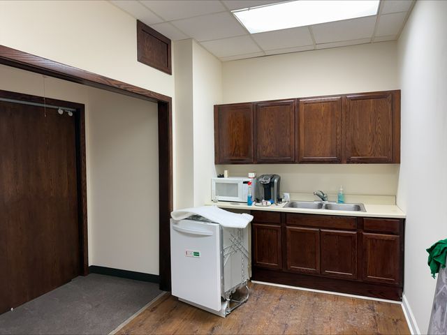 4409 W Lawrence Avenue, Chicago, IL 60630