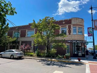 4409 W Lawrence Avenue, Chicago, IL 60630