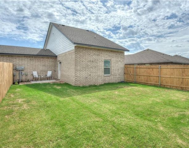 1867 Comice Drive, Newcastle, OK 73065