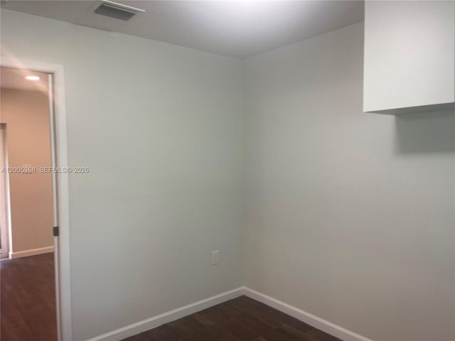 554 NE 74th St 2, Miami, FL 33138