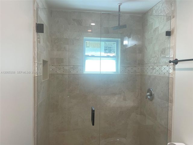 554 NE 74th St 2, Miami, FL 33138
