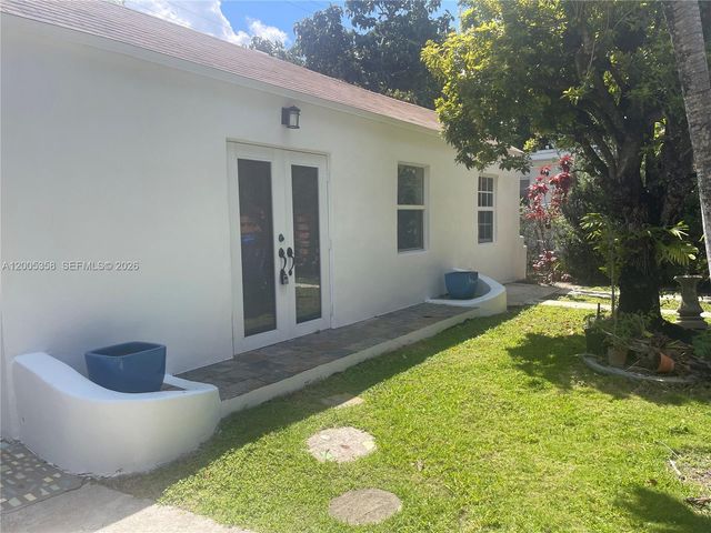 554 NE 74th St 2, Miami, FL 33138
