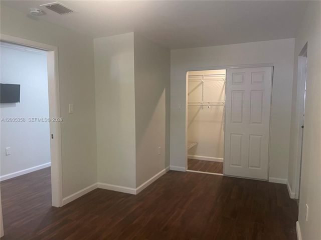 554 NE 74th St 2, Miami, FL 33138