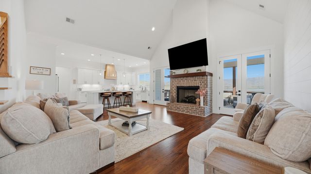 190 Captains Way, Jasper, TN 37347