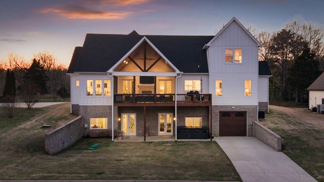 190 Captains Way, Jasper, TN 37347