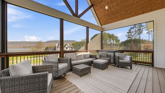 190 Captains Way, Jasper, TN 37347