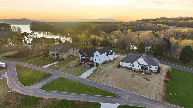 190 Captains Way, Jasper, TN 37347