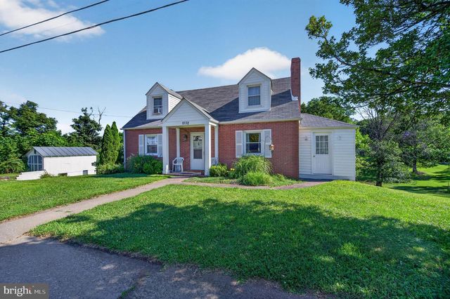 1232 STRASBURG RD, Front Royal, VA 22630